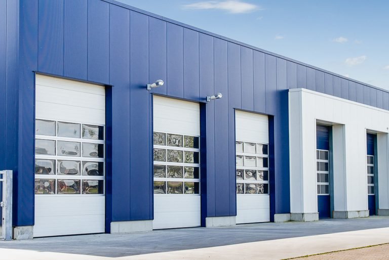 Industriedeuren 768x514 1